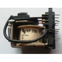 Relátko RP 700 24V 3P 415 ohm