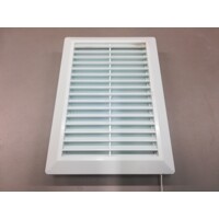 Mriežka biela plastová 140x210mm so žalúziou a sietkou